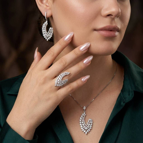 نیم ست نقره زنانه طرح برگ با نگین سواروسکی ۱۴ گرم (بدون زنجیر)